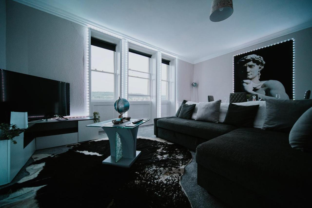 Roman Penthouse- City Skyline Views, 4K Tvs, 5G Wifi And More! Daire Bath Dış mekan fotoğraf